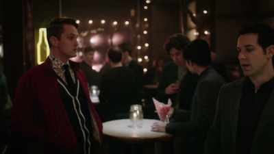 - Oh, uh, hey, uh,
don't look now, - Zoey's Extraordinary Playlist