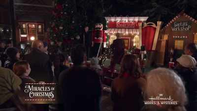 Oh, uh, I-I used to go
to her bookstore - Hope at Christmas