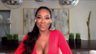 - Oh, um, are go-- okay.
Um, for me, - The Real Housewives Ultimate Girls Trip