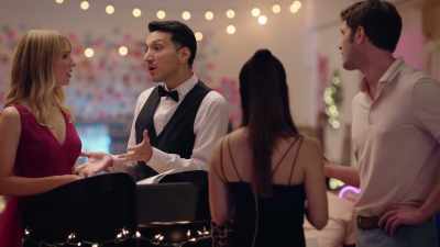Oh, um... Come on.
Just this once. - The Proposal Spot
