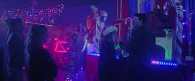 Oh! Um, what's up with you two?
What's going on here? - Christmas Bloody Christmas
