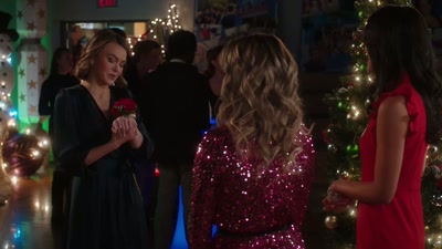 Oh, um... yeah. - Christmas Class Reunion