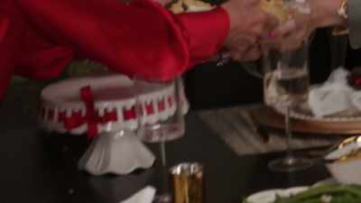 Oh, you ungrateful little
wretched stepdaughter! - Ladies of the '80s: A Divas Christmas