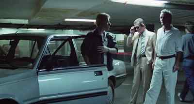 Oh, Van Stratten. - Mr. Arkadin