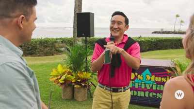 Oh, wait a second,
I thought I recognized you. - You Had Me at Aloha