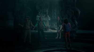 Oh, wait. The stars
are in the right position. - Dora and the Lost City of Gold