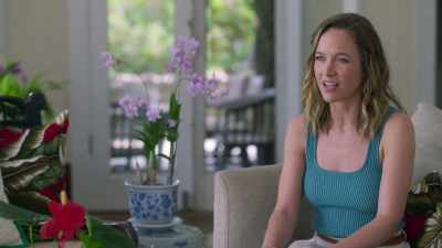Oh, well, don't be surprised - Romance in Hawaii