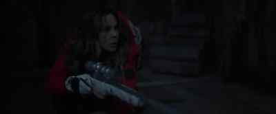 - Oh, what is it?
- Don't... - Hunting Ava Bravo