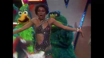 ♪ Oh, what, wow ♪ - The Muppet Show