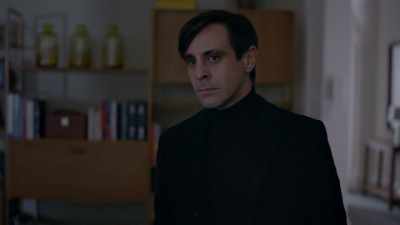 Oh, what is wrong with you? - Clique