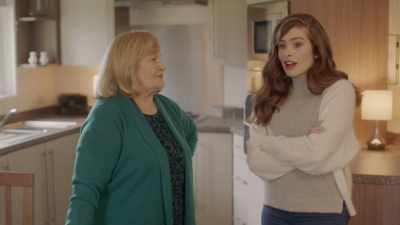 Oh, who is she?
She's adorable, - A Very British Christmas