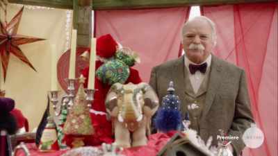     - Oh, why would you want
   Christmas to ever be over? - A Very Nutty Christmas