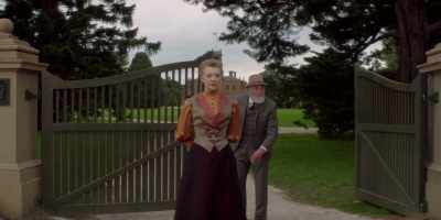 Oh, why, yes, ma'am. Eh... - Picnic at Hanging Rock