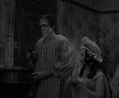 Oh, will you hurry?
All right.
Just let me see if it's loaded. - The Munsters