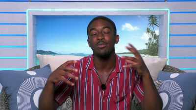 >> OH, WOW. - Love Island