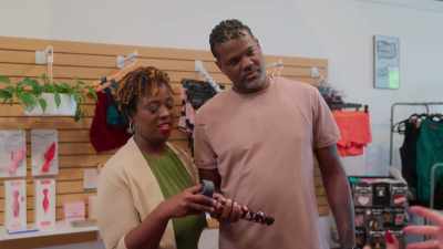 -Oh, wow.
-[Shenika gasps] - How To Build a Sex Room
