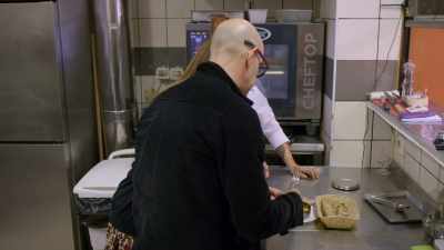 - Oh wow, yeah, nice and hot too.
- [KATIE] So good. Yeah. - Stanley Tucci: Searching for Italy
