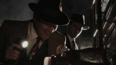 - Oh, yeah. Be...
- [iron clanks] - Escape from Germany