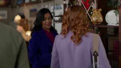 - Oh, yeah, every morning,
like "Groundhog Day." - Merry Magic Christmas