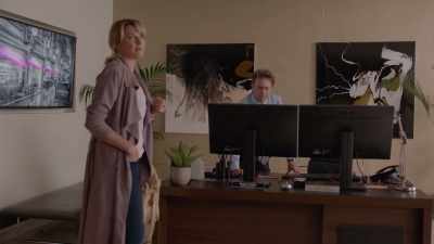 Oh, yeah, you got, uh,
cameras that work? - My Life Is Murder