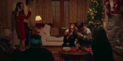 Oh, yeah, where is
the lobster, boiling? - The Holiday List
