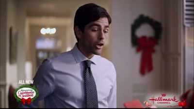 Oh yeah, and it gives you
alerts too, - Christmas at Graceland: Home for the Holidays