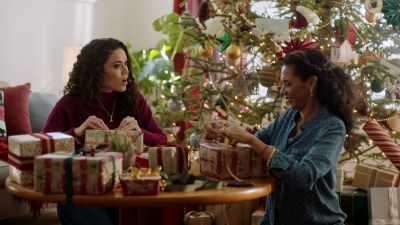 Oh, yeah Jason had this
fundraiser emergency, - Six Degrees of Santa