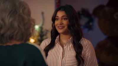 Oh, yeah. Okay, mom. - Christmas with the Singhs