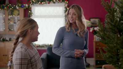 Oh yeah, that's easy.
Dad taught me a trick. Want to see? - Jingle Bell Princess