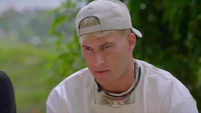 - Oh, yeah, we were talking
about that. He was, um,... - FBOY Island NZ