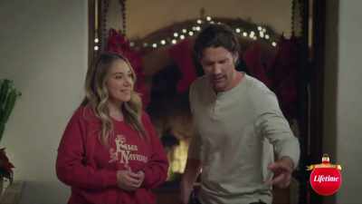 Oh, yeah, yeah,
I'll get your key for you. - Blending Christmas