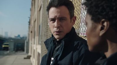 - Oh, yeah.
You smell that? - FBI