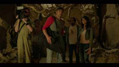 Oh, yeah, you're telling me!
Come over here and talk to me. - Dave Made a Maze