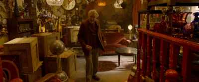 - Oh, yes?
- They were having a clear-out - Paddington 2