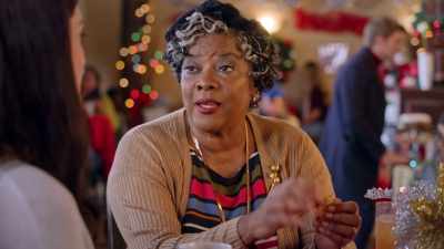 Oh, yes, and you can make food
look so beautiful. - A Sweet Christmas Romance