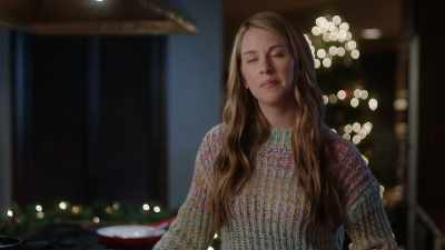 Oh. You help me... - Christmas on the Menu