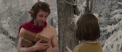 - Oh, you shake it. - The Chronicles of Narnia: The Lion, the Witch and the Wardrobe