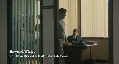 - Oh! You still can't shoot worth a damn.
- Another brick. - Air