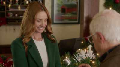 - Oh, you'll probably wanna
rest up after your trip. - 'Twas the Text Before Christmas
