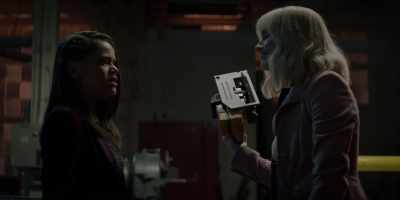 OHH. GOOD.
THE HALL MONITOR'S BACK. - Batwoman