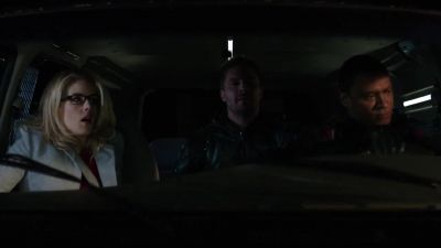 -Ohh. Think it's the others?
-it has to be. - Arrow