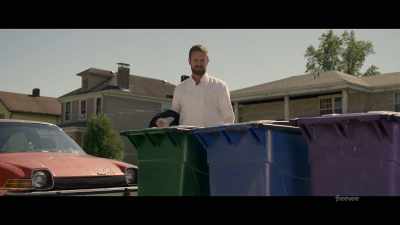 Ohhh! Garbage cans got fancy. - Sprung