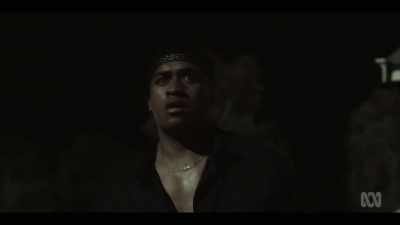 Oi. Jay! Jay!
Get out of there. Now! - Troppo