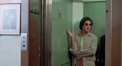 - OK, this is the place. - Ms  45