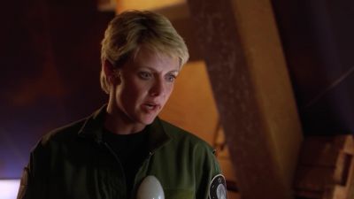- OK, we just have to pick the right crystal.
- Which one? - Stargate SG-1
