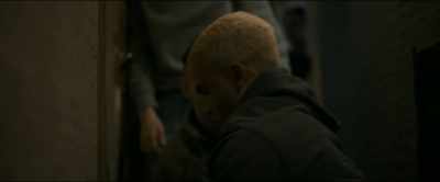 - OK, Kaleb?
- Nothing can get through. - Infested