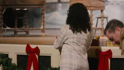 OK, so not everybody is here yet - A Show-Stopping Christmas
