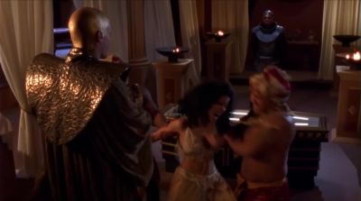 OK, people, let's get the gear out!
Let's move! - Stargate SG-1