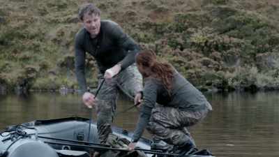 OK? Roll back.
Hold on one second. - Celebrity SAS: Who Dares Wins