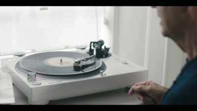 OK. See here,
when they come back in, - Simple Minds: Everything is Possible
